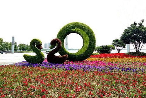 四川綠雕批發廠各種廣場景區都適合 大型燈籠五色草造型廠家制作價格